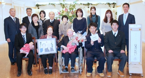 白寿お祝いの様子