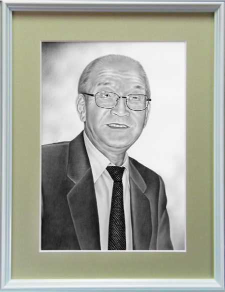 会長様へ感謝の気持ちを込めた鉛筆肖像画プレゼント